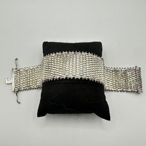 Unbelievable solid Sterling silver mesh like bracelet! - Picture 12 of 12